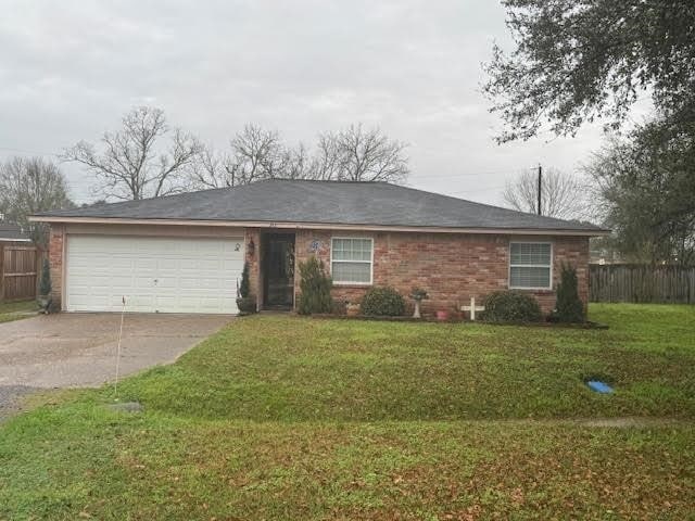 Building Photo - 245 N Clover St