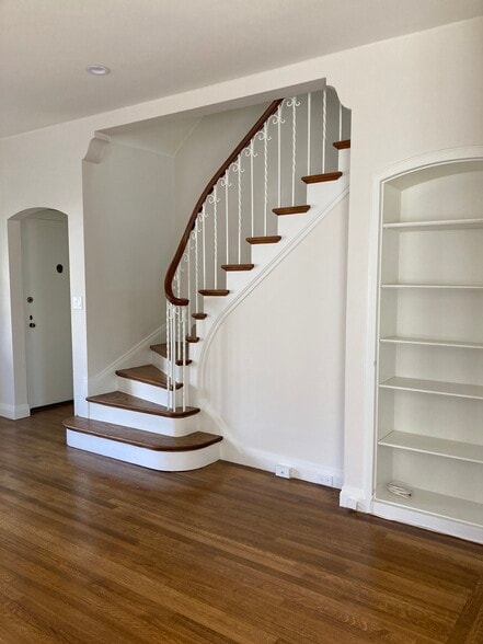 stairs leading to upper level bedrooms - 271 Wayne Ave