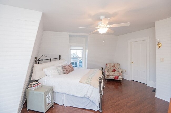 Building Photo - 57 Summer St