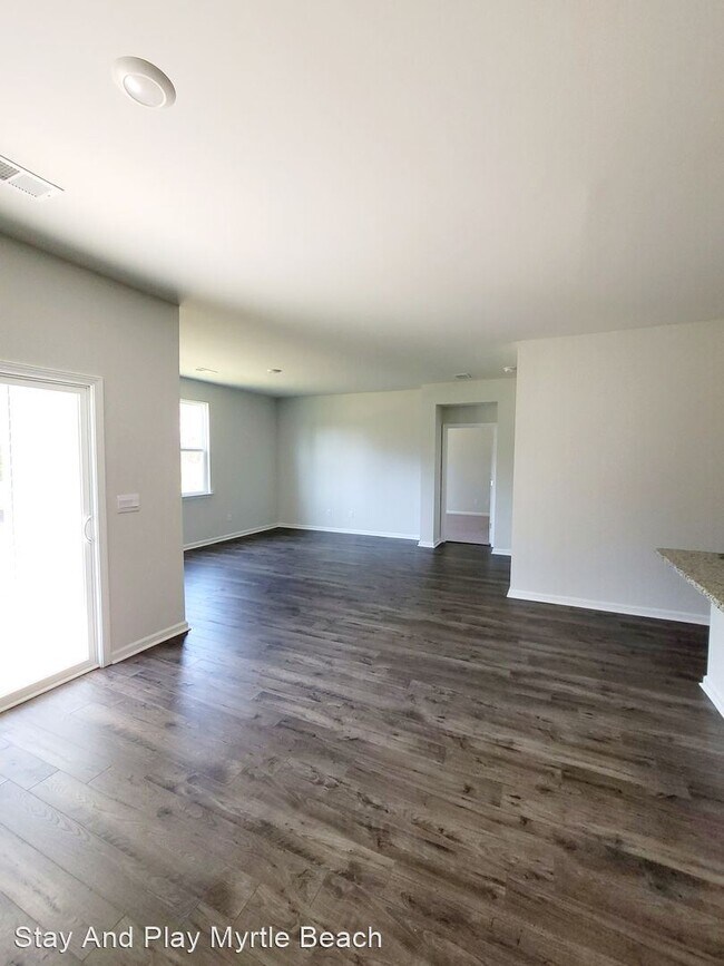 Building Photo - 4 br, 2 bath House - 1028 Red Tide Street