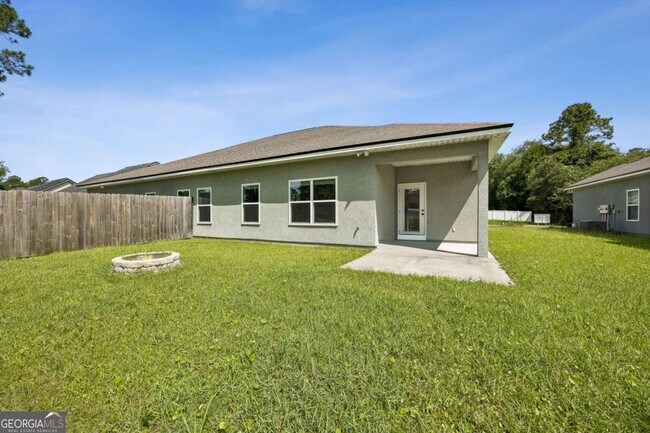 Building Photo - 326 Gary Cir
