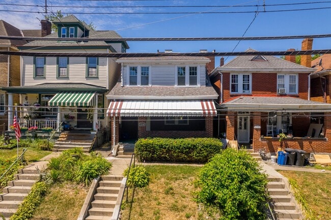 Building Photo - MOVE-IN SPECIAL! $200 OFF 1ST MONTH RENT T...