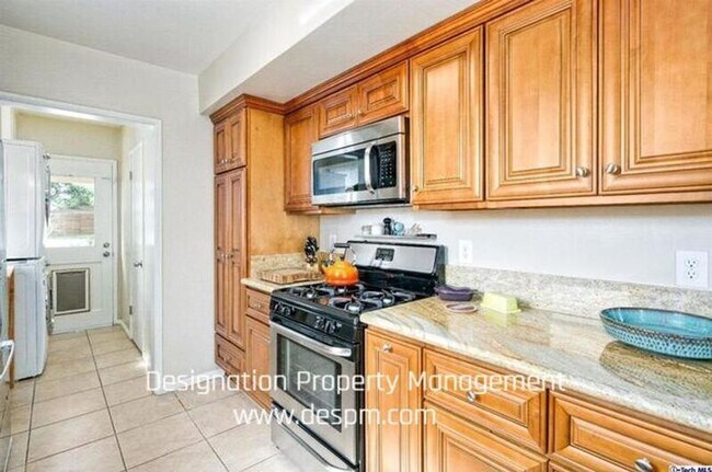 Building Photo - 4385 El Prieto Rd