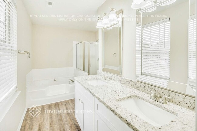 Building Photo - 7029 Honey Tree Ln