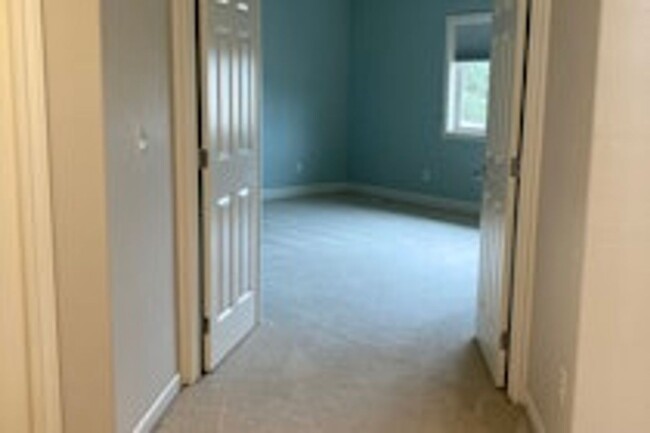 Building Photo - 4bd/2ba House in Newcastle