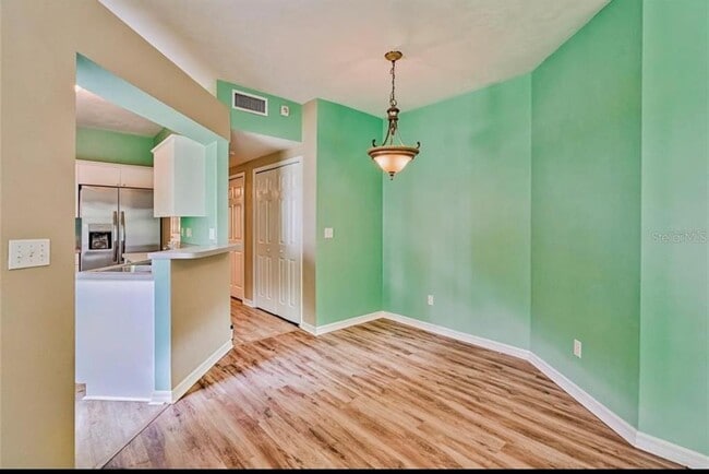 Building Photo - 322 NW 50th Blvd