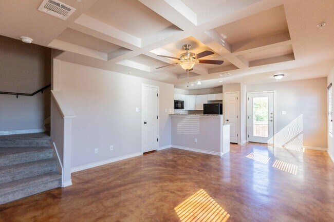 Building Photo - 7314 Colina Way #3