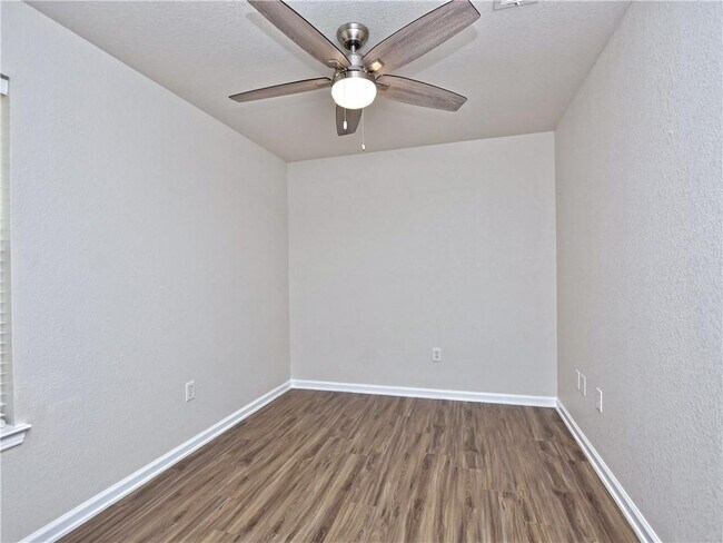 Building Photo - 21511 Pershing Ave