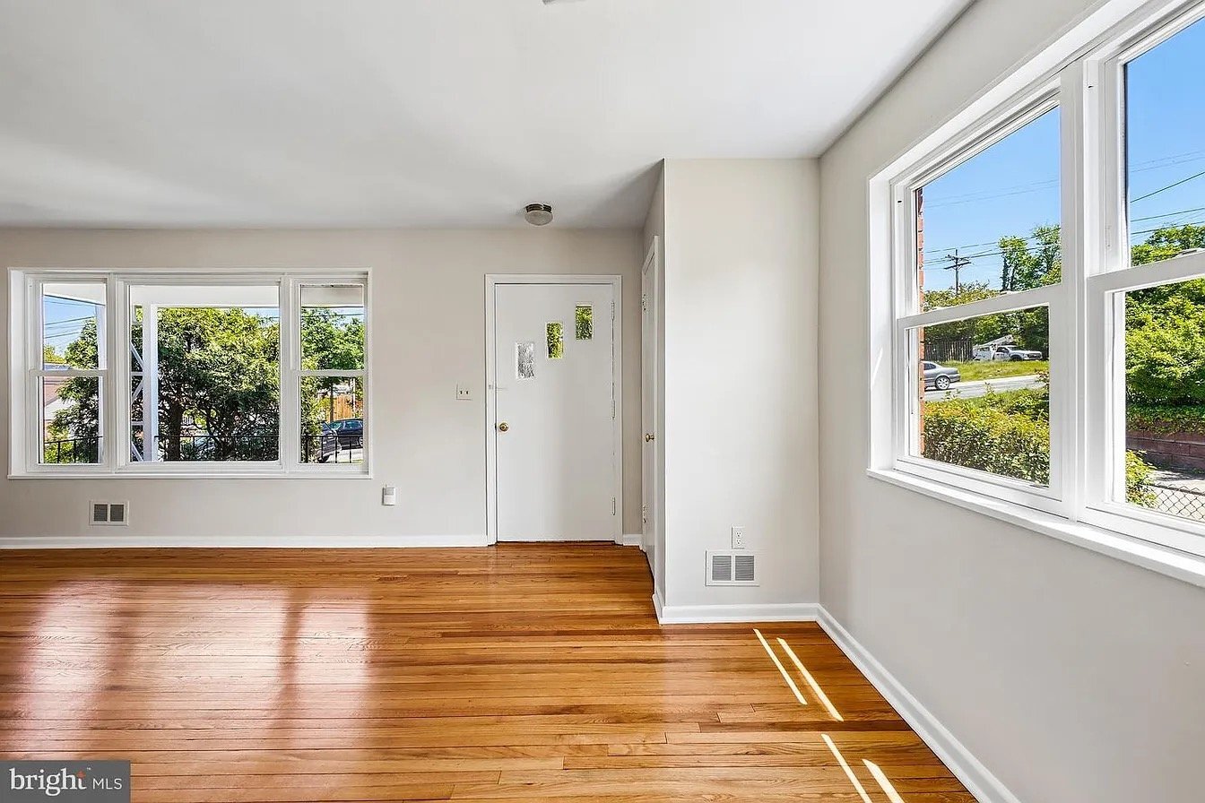 Building Photo - 1615 Parham Pl