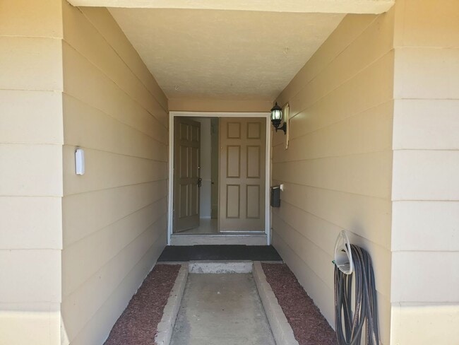 Building Photo - Corner lot detached SFR with a fenced yard in a wonderful neighborhood available 12/20/2025.