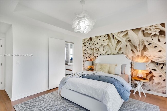 Building Photo - 667 NE 105th St