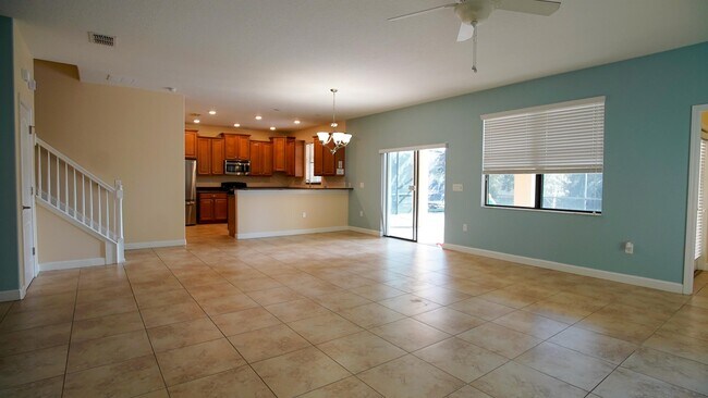Building Photo - 1528 Moon Valley Dr