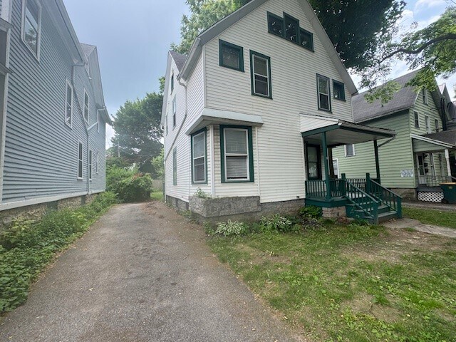 Building Photo - 64 Edmonds St