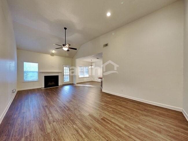 Building Photo - 929 Morning Rd