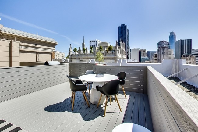 Building Photo - 655 Powell