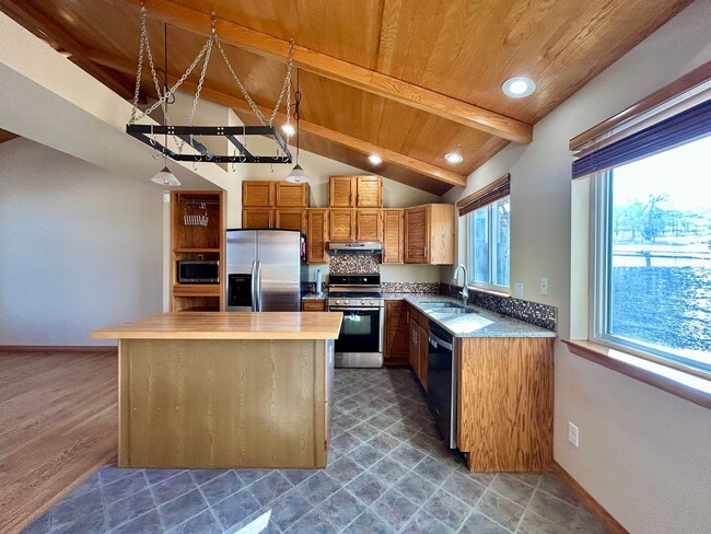 Building Photo - Gorgeous 3-Bedroom Home with Unobstructed Views and Access to North Open Space from Yard!