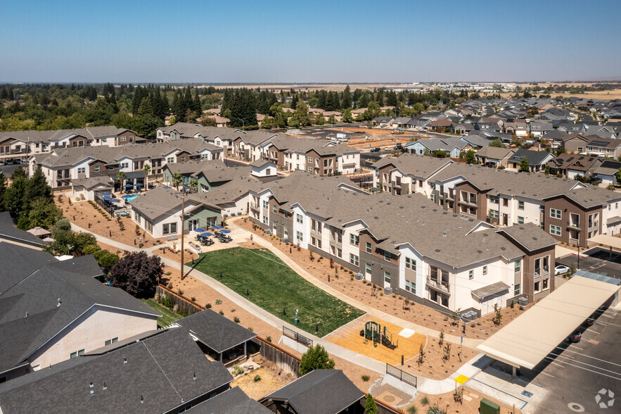 Primary Photo - EATON RANCH APARTMENTS