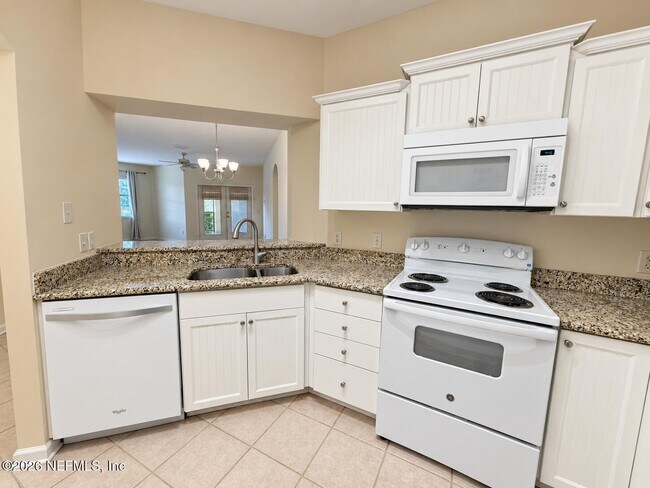 Building Photo - 2521 Vista Cove Rd