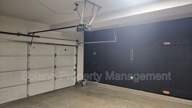 Building Photo - 8184 Carlisle Way