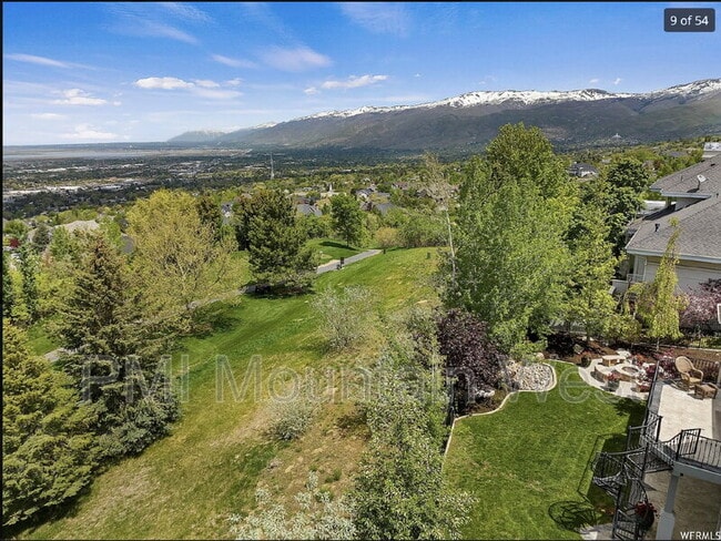 Building Photo - 49 E Fairway Dr
