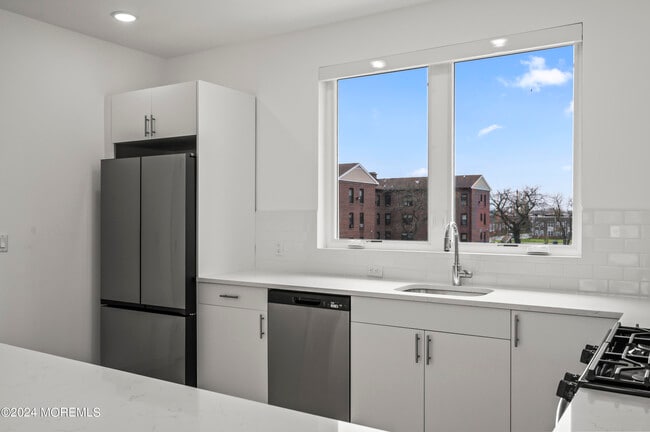 Building Photo - 912 Cookman Ave