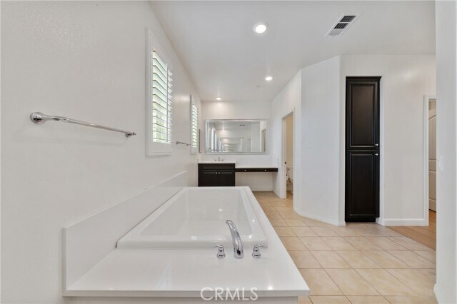 Building Photo - 6956 Larochelle Wy