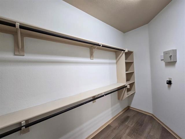 Building Photo - 10444 Merced Lake Rd