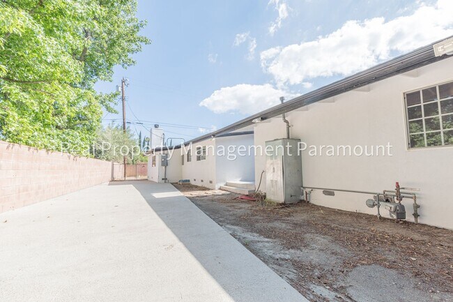 Building Photo - 17314 Bircher St