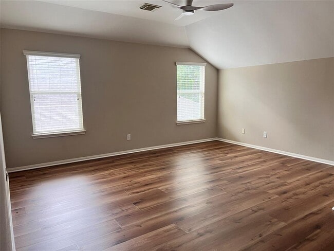 Building Photo - 107 W Spindle Tree Cir