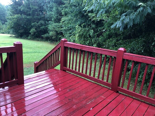 Building Photo - PRE-LEASING FOR AUGUST 2026!