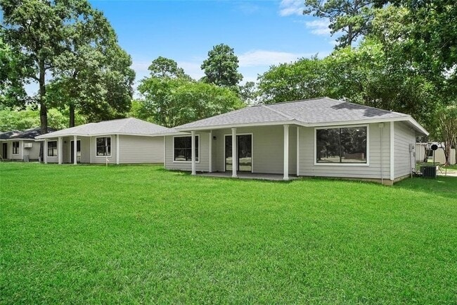 Building Photo - 3488 Balboa Cir