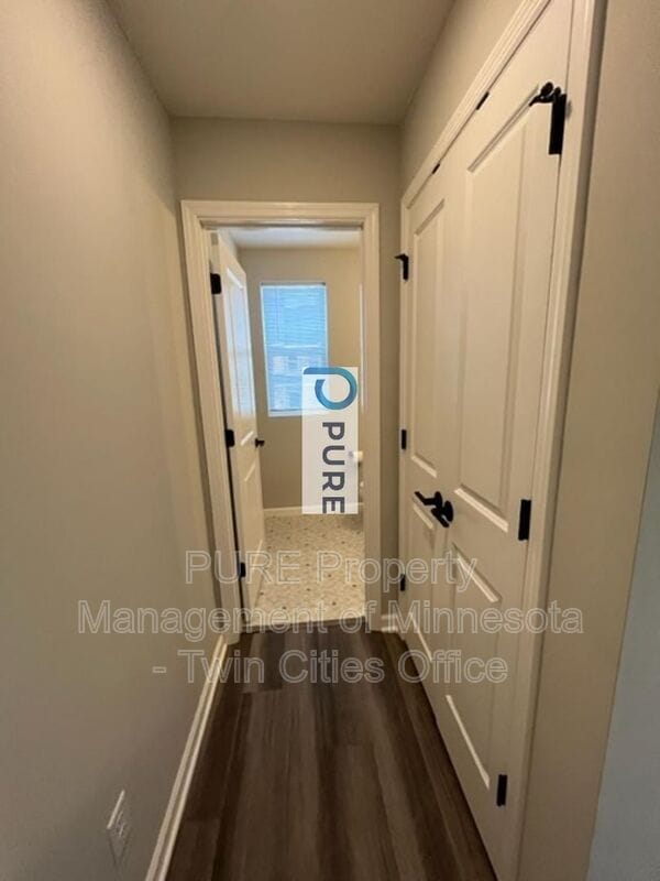 Building Photo - 1159 Farrier Rd