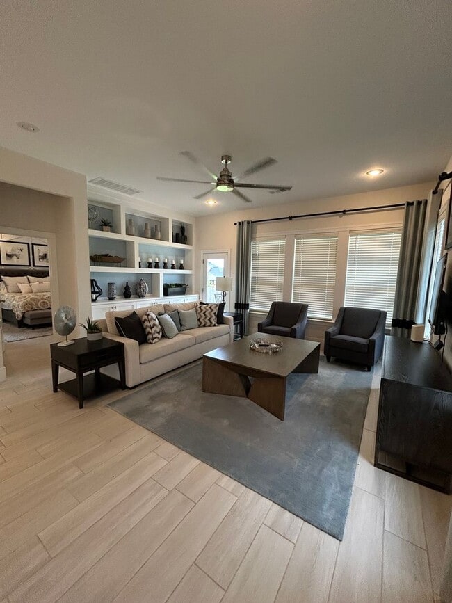 Building Photo - COMING SOON! Fully Furnished Stylish 4-Bed...