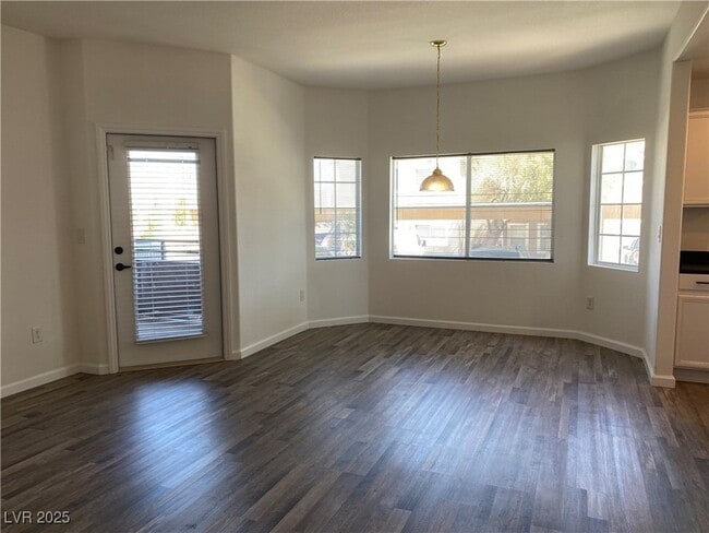 Building Photo - 9330 W Maule Ave