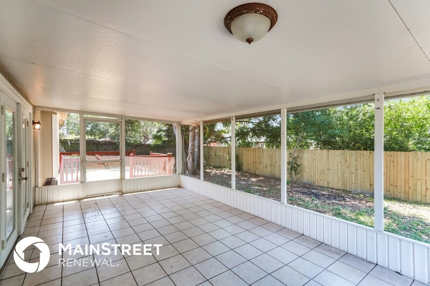 Building Photo - 6817 Appaloosa Dr