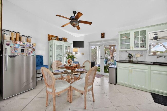 Building Photo - 14610 SW 145th Pl