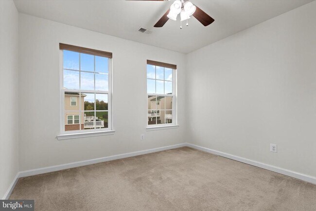 Building Photo - 25771 Double Bridle Terrace