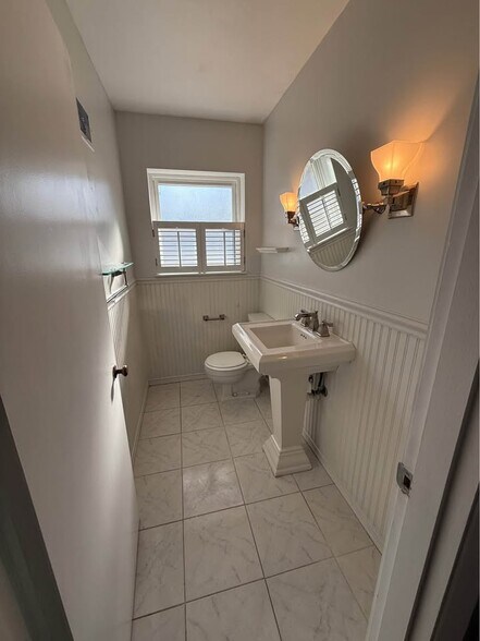 Building Photo - 7939 Lafon Pl