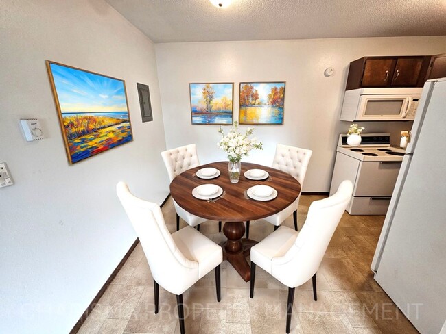 Building Photo - 2 BD, 1 BA in Garretson - Small Town Living Near Big City Amenities