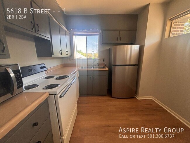 Building Photo - 5618 B St