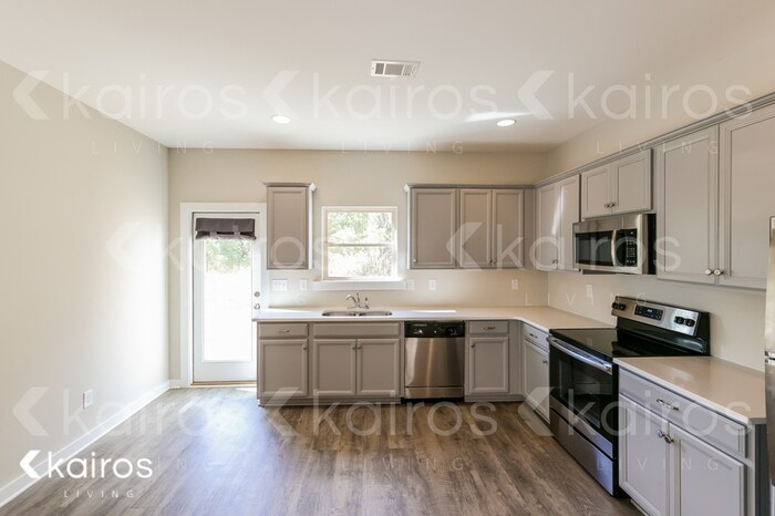 Building Photo - 11530 Crimson Ridge Rd