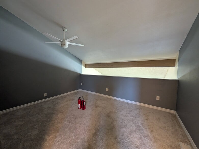Upstairs Loft - 1419 Poseidon