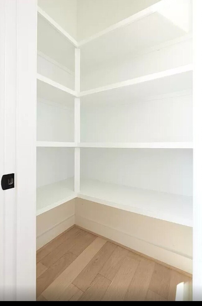 Building Photo - 2724 Rosalie St