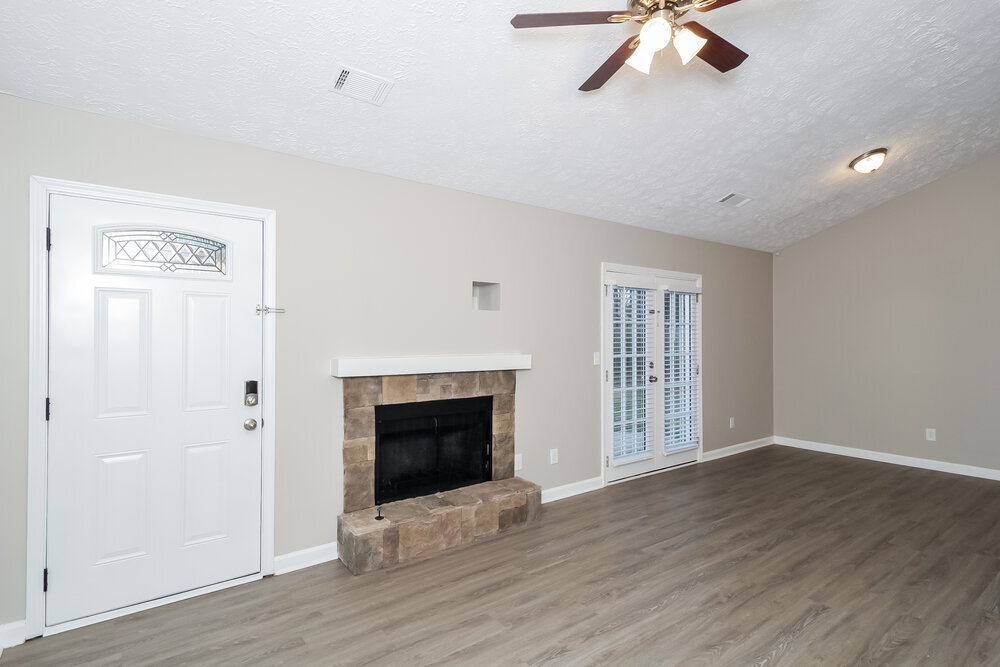 Building Photo - 2649 Laurel Ln NW