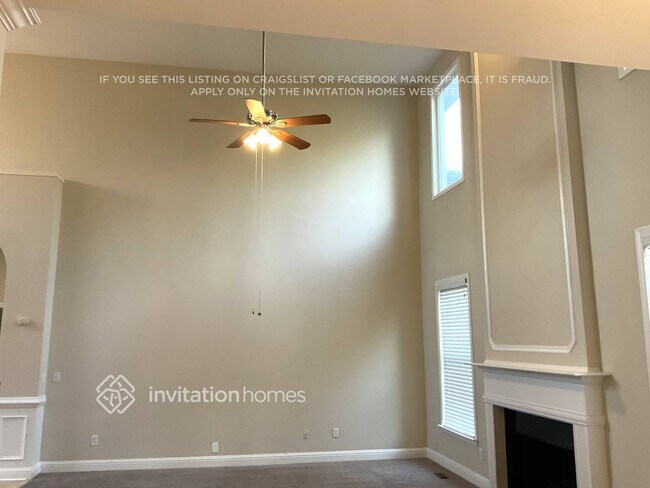 Building Photo - 913 Daylight Cir