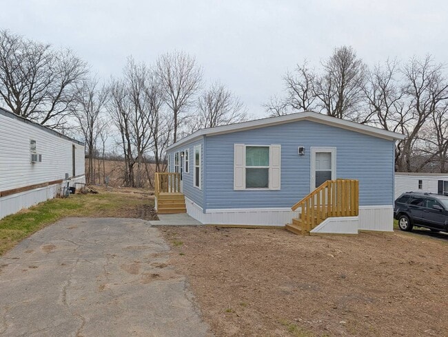 Building Photo - 613 Polk St