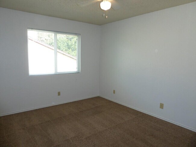 Building Photo - 9102 Sanger Dr