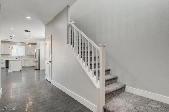 Building Photo - 4111 Enchanting Sky Ave