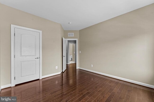 Building Photo - 21268 Park Grove Terrace
