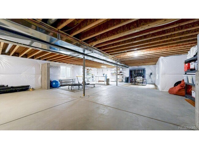 Building Photo - 726 N 6th St